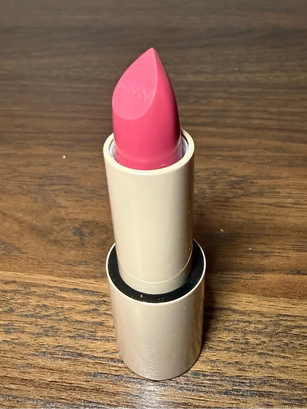 No Makeup Makeup Crème Classic Lipstick in Plum 01